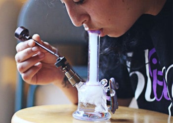 How to Use a Dab Rig